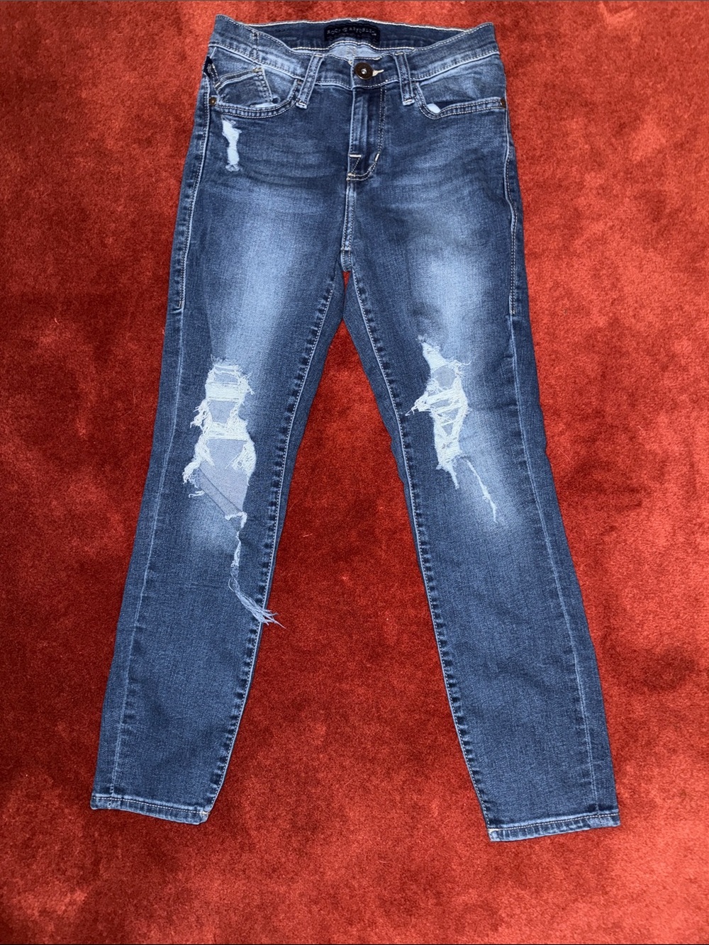 Rock & Republic Distressed Dark Blue Skinny Jeans